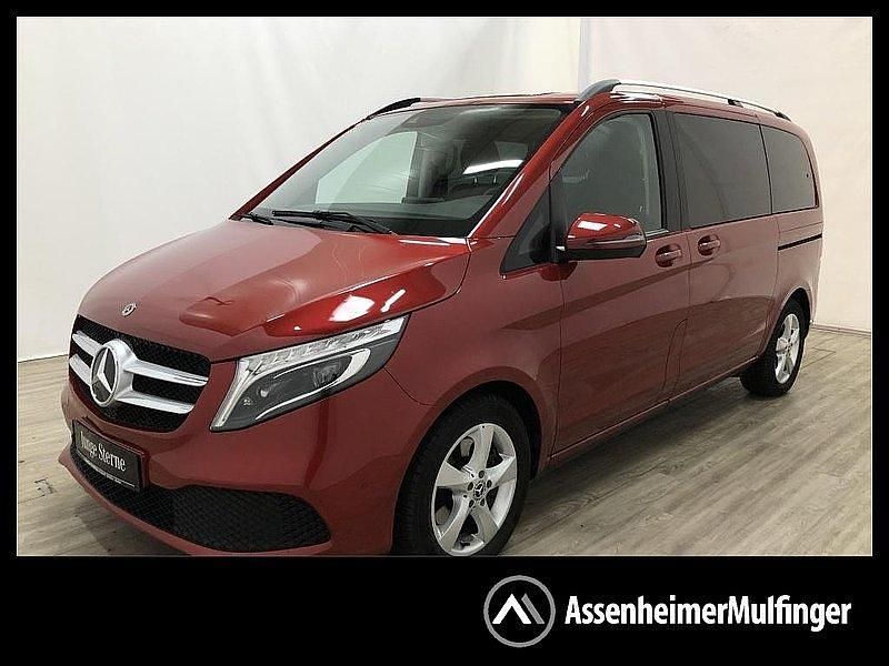 Hyazinthrot metallic Gebraucht 2020 Mercedes V250 Van / Kleinbus | 42.290 € (Superpreis) - Bild 1/4