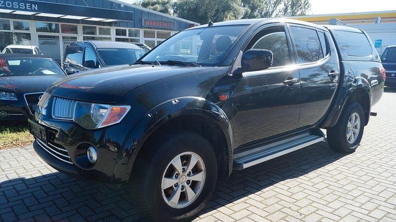 Magicschwarz (p) Gebraucht 2009 Mitsubishi L200 Abholung | 8.200 € (Etwas zu teuer) - Bild 1/4