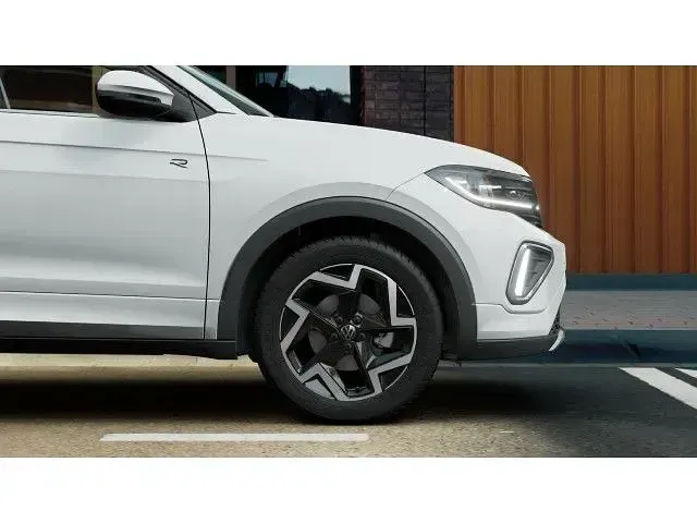 Gebraucht VW T-Cross R-line 150 PS (110 kW) 2025 Pure white SUV