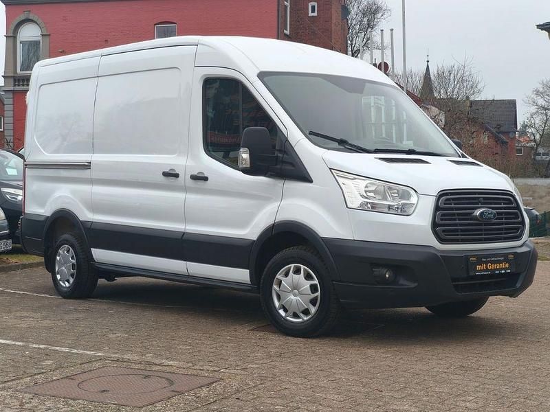 Gebraucht Ford Transit 131 PS (96 kW) 2017 Frostweiß Van / Kleinbus