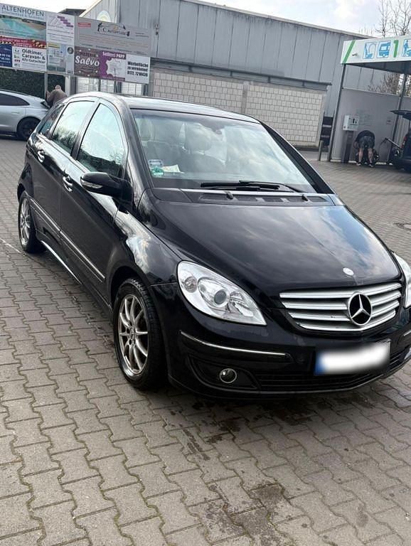 Gebraucht Mercedes B170 116 PS (85 kW) 2006 Schwarz Van / Kleinbus