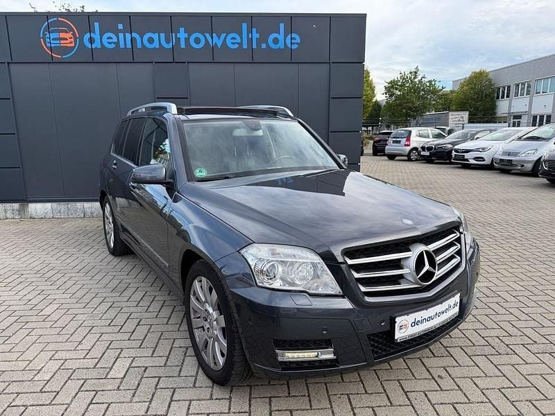 Grau Gebraucht 2011 Mercedes GLK350 SUV | 9.800 € (Guter Preis) - Bild 1/4