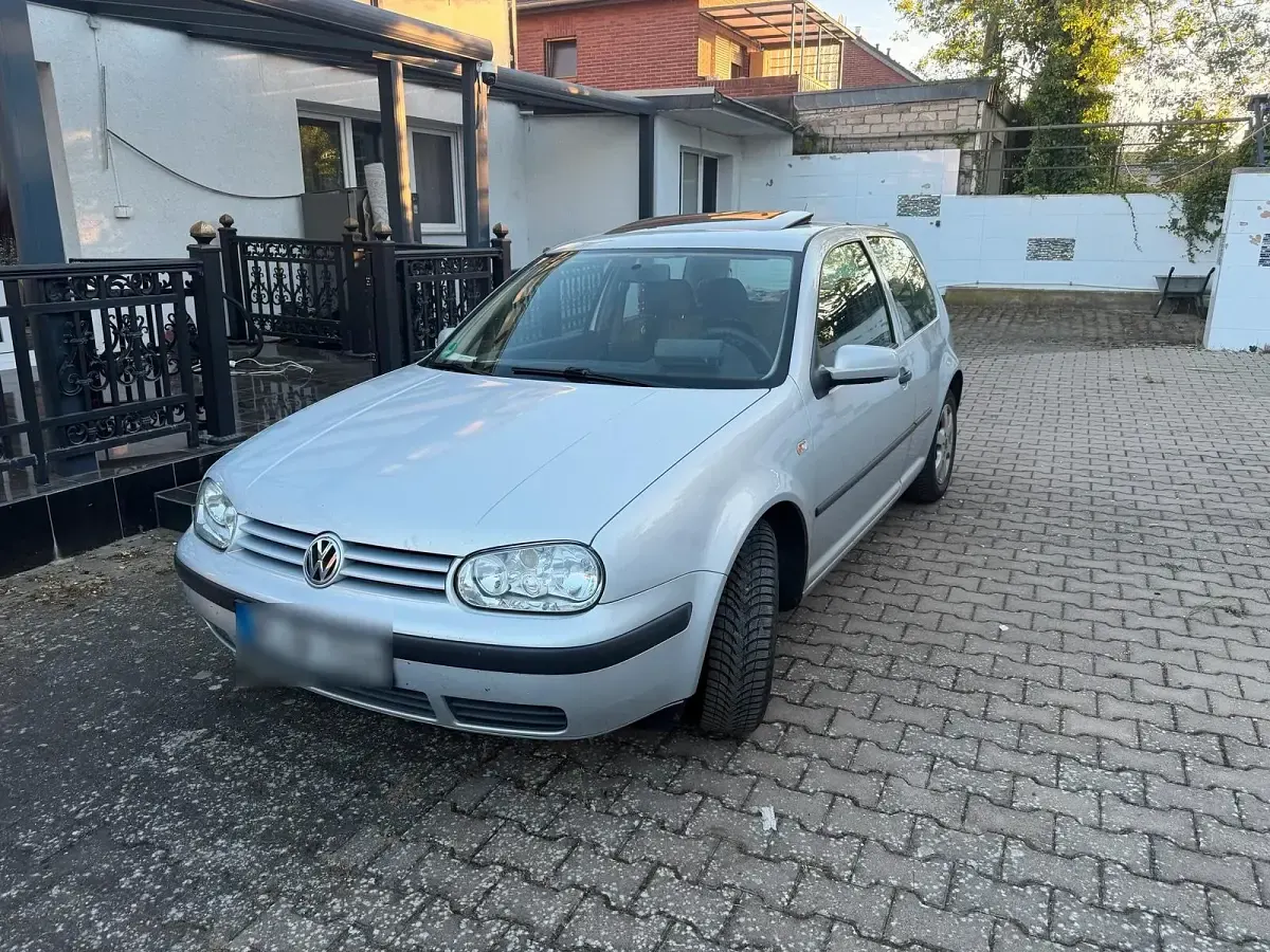 Gebraucht VW Golf IV 75 PS (55 kW) 1998 Silber Kleinwagen