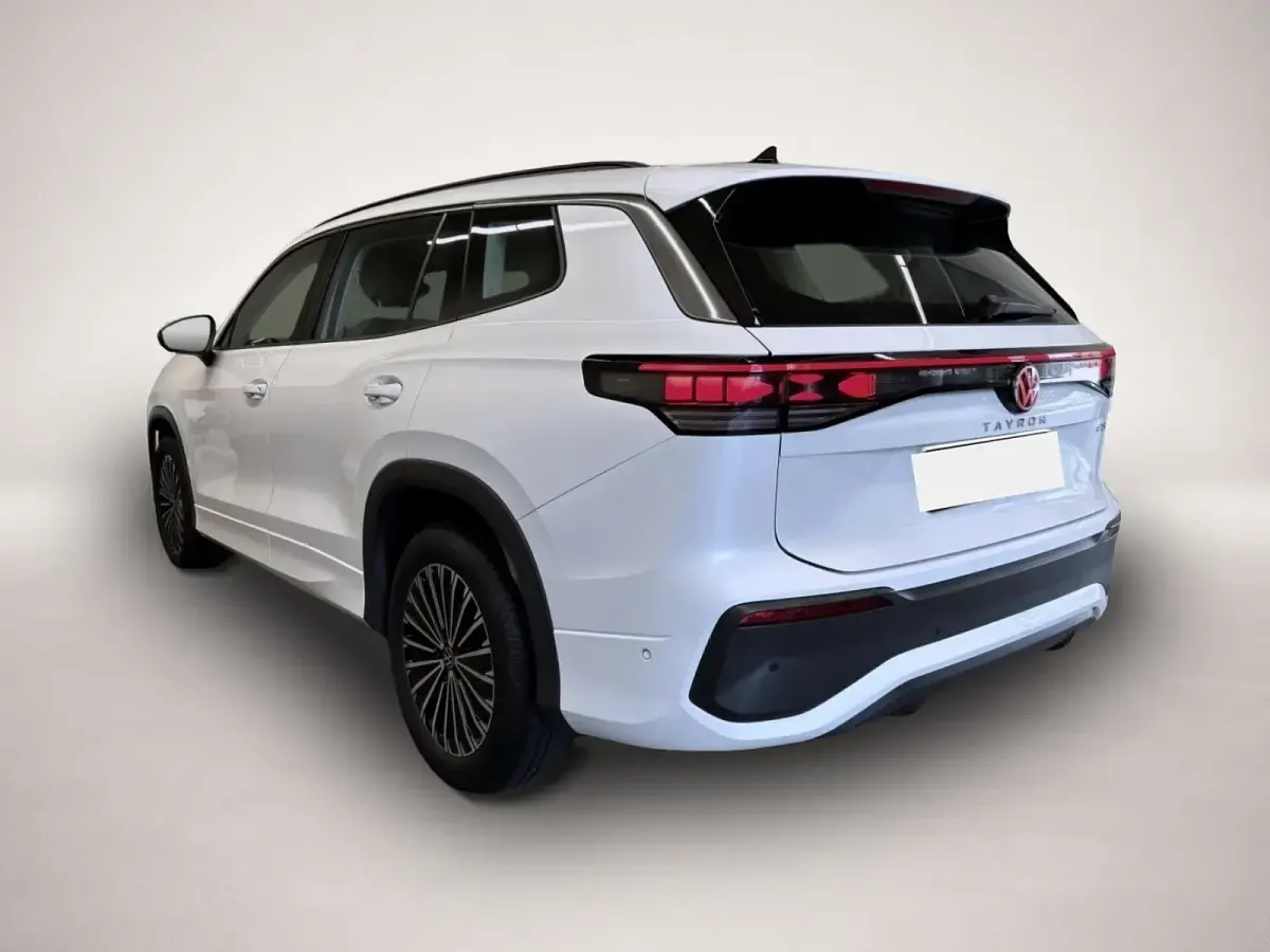Gebraucht VW Tayron Life 150 PS (110 kW) 2025 Oryxweiss (andere) SUV