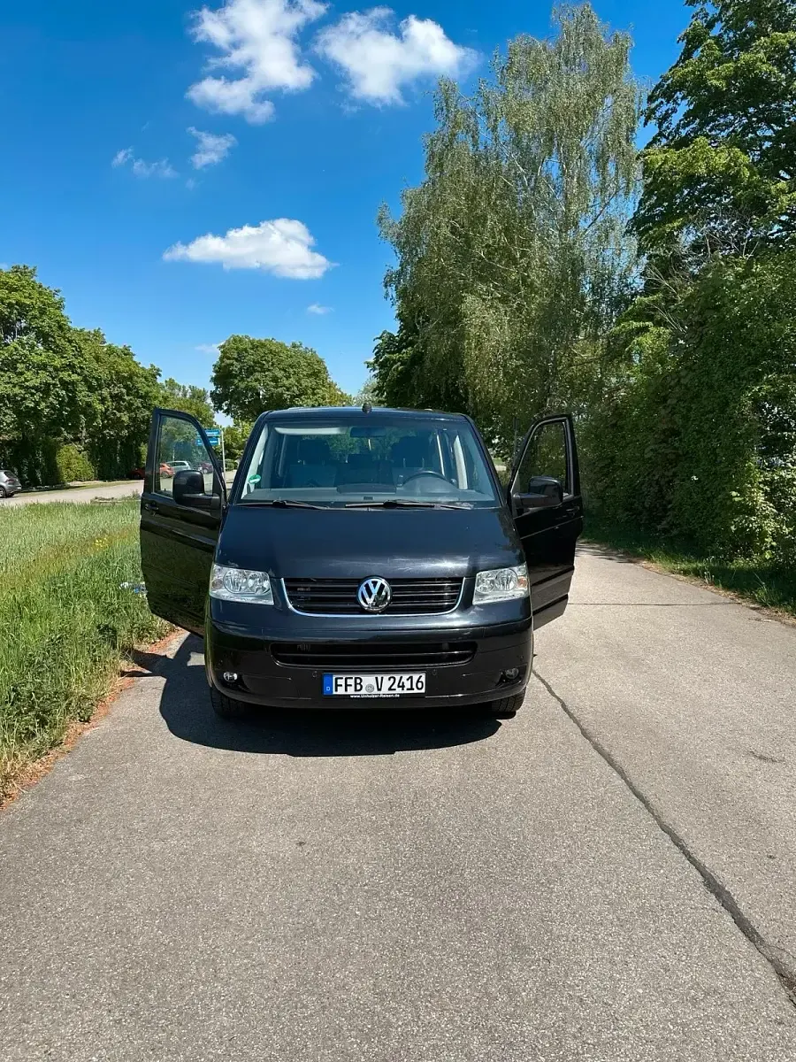 Gebraucht VW Multivan 174 PS (127 kW) 2008 Schwarz Van / Kleinbus