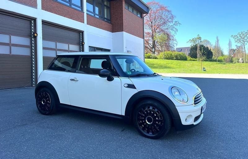 Second-hand Mini Cooper 2010 Andere farben Hatchback