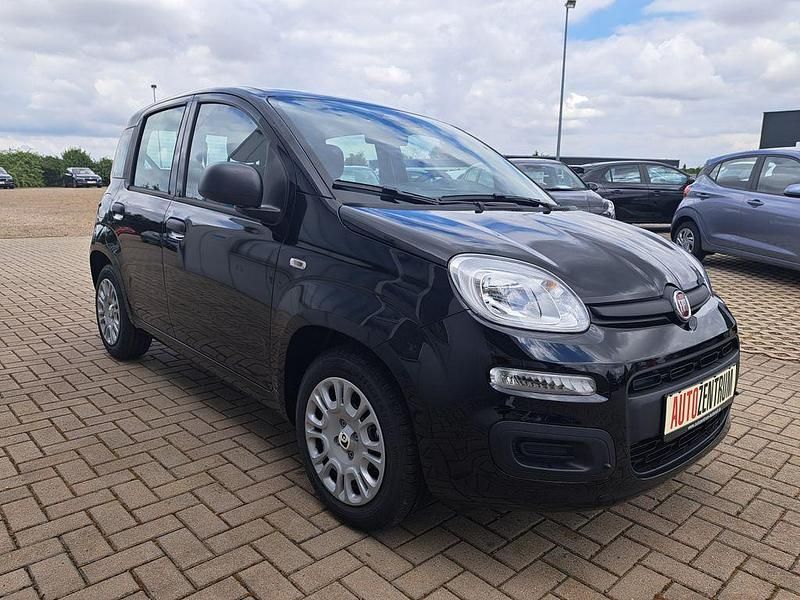 Neu Fiat Panda 69 PS (50 kW) 2025 Schwarz Kleinwagen