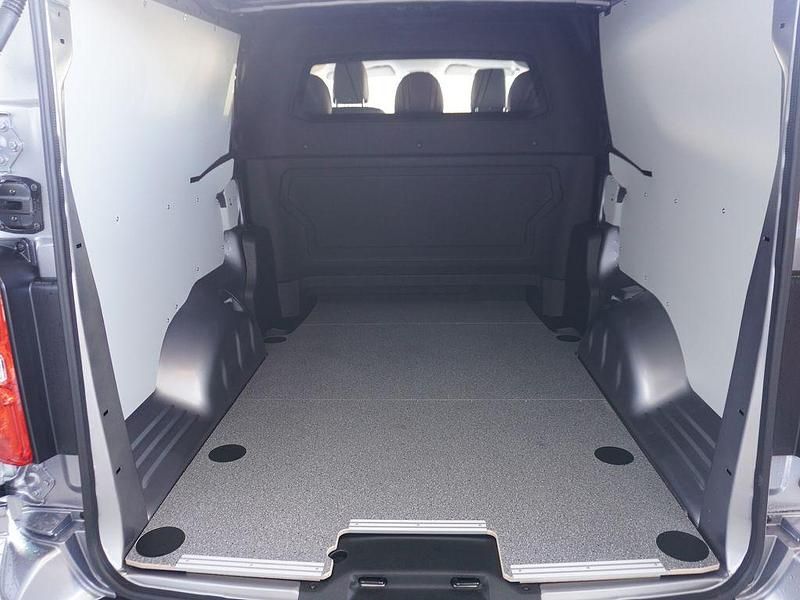 Gebraucht Fiat e-Scudo 100 kW (136 PS) 2025 Silber Van / Kleinbus