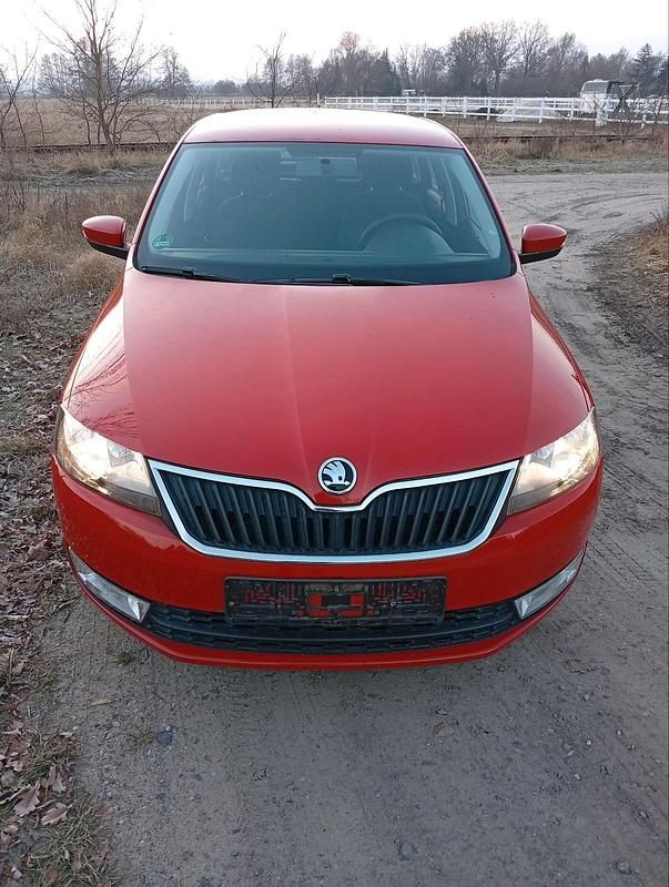 Gebraucht Skoda Rapid 90 PS (66 kW) 2016 Rot Kombi
