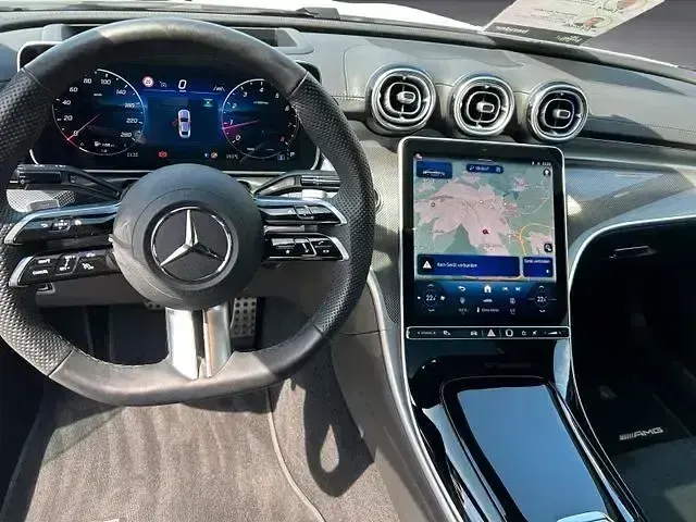 Gebraucht Mercedes CLE200 AMG 204 PS (150 kW) 2024 Unilack polarweiß uni Coupé