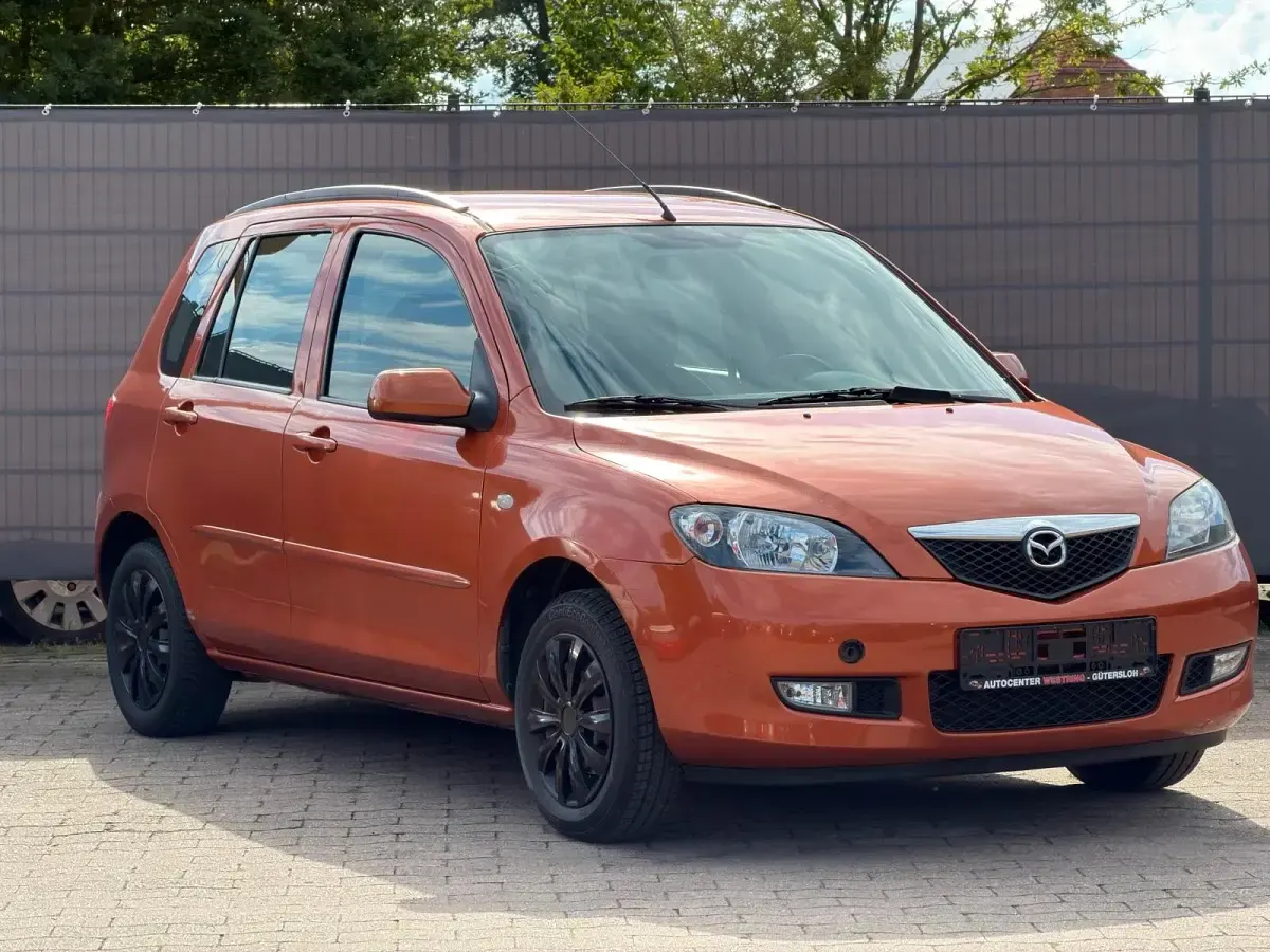 Gebraucht Mazda 2 80 PS (58 kW) 2003 Orange Kleinwagen