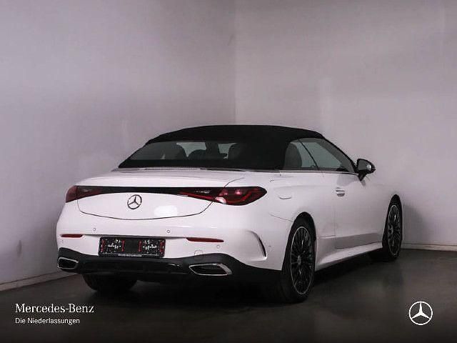 Weiß Gebraucht 2024 Mercedes CLE200 AMG Cabrio | 57.990 € (Teuer) - Bild 1/4