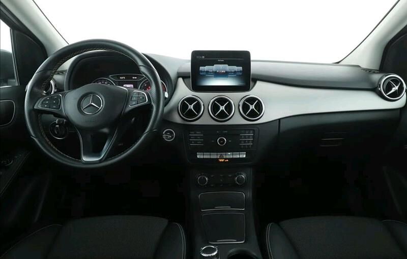 Gebraucht Mercedes 200 155 PS (114 kW) 2017 Grau Kombi
