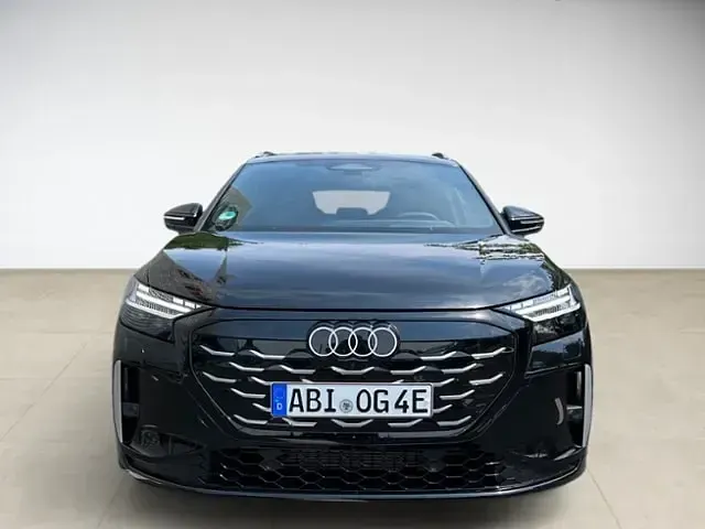 Gebraucht Audi Q4 e-tron Performance 210 kW (286 PS) 2027 Mythosschwarz metallic SUV