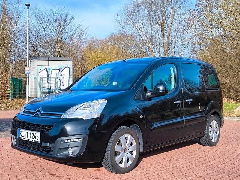 Gebraucht Citroën Berlingo PureTech 110 PS (80 kW) 2018 Schwarz Van / Kleinbus