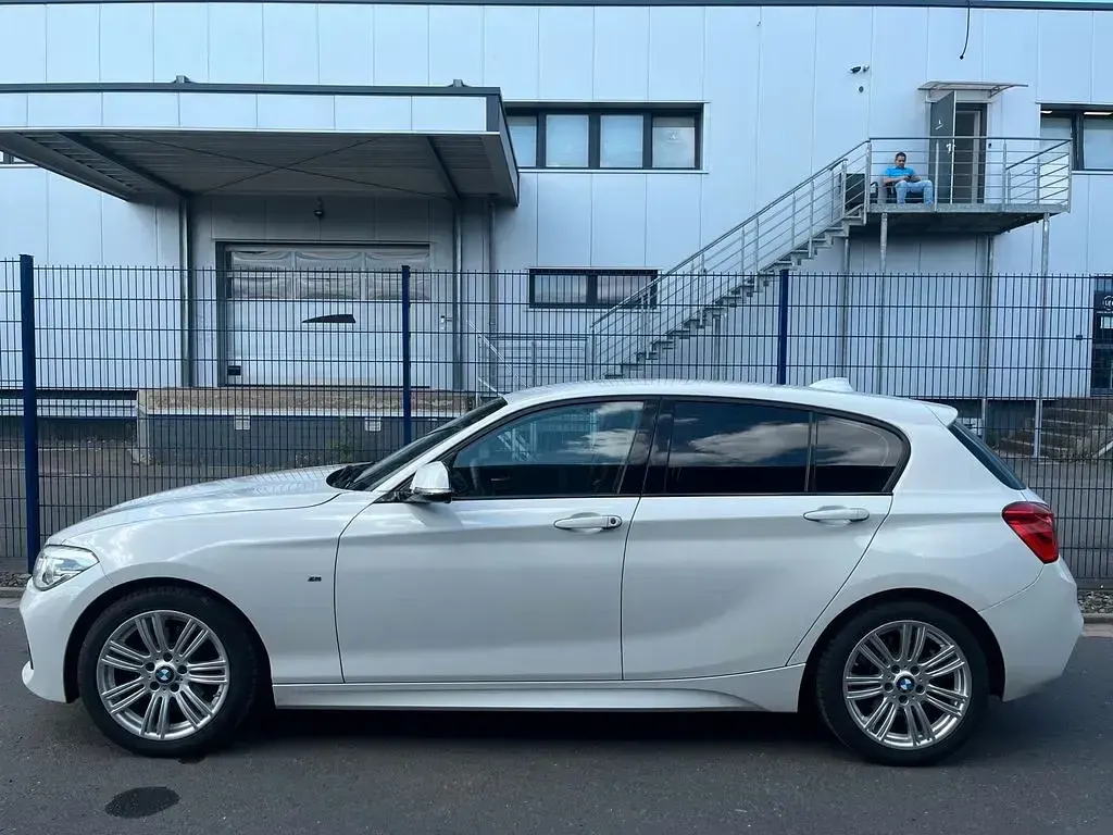 Gebraucht BMW 120 M Sport 190 PS (139 kW) 2017 Weiß Limousine