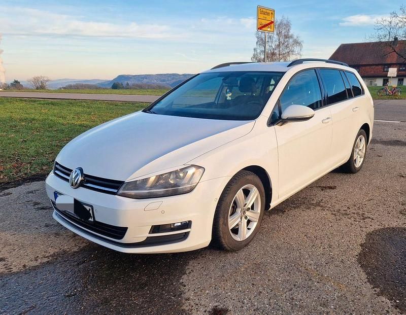 Weiß Gebraucht 2013 VW Golf VII Comfortline Kombi | 7.800 € (Fairer Preis) - Bild 1/4