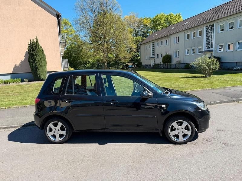 Usado Mazda 2 80 HP (58 kW) 2005 Preto Citadino