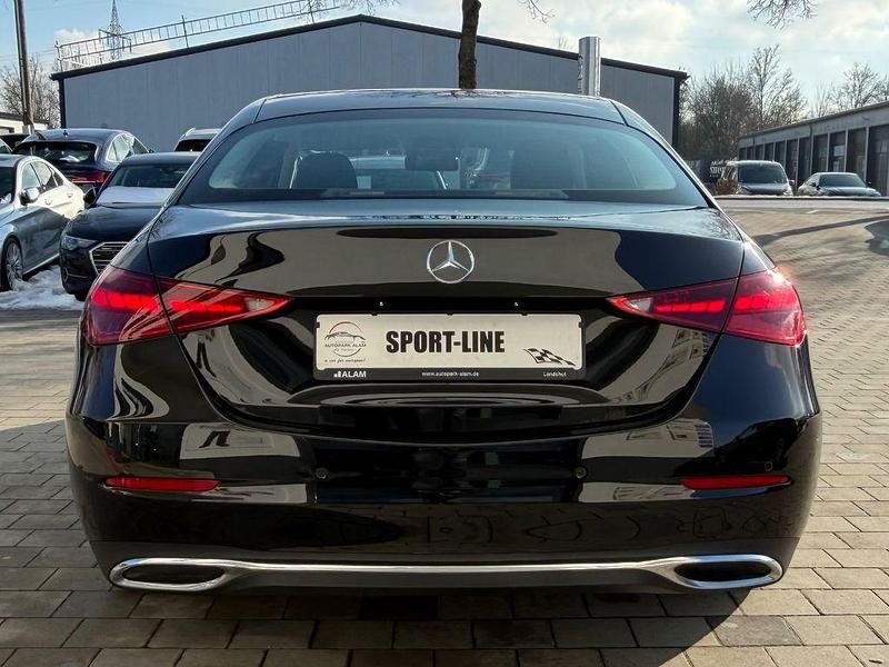Gebraucht Mercedes C300 265 PS (194 kW) 2023 Obsidianschwarz Limousine