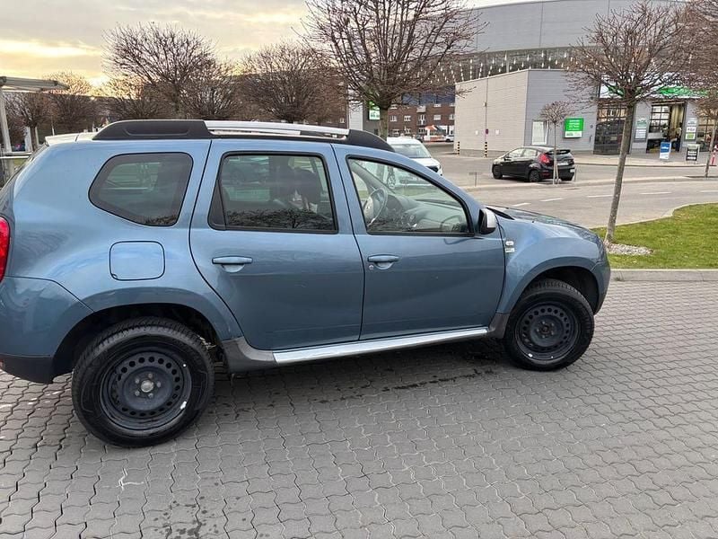 Gebraucht Dacia Duster Lauréate 107 PS (78 kW) 2011 Blau SUV