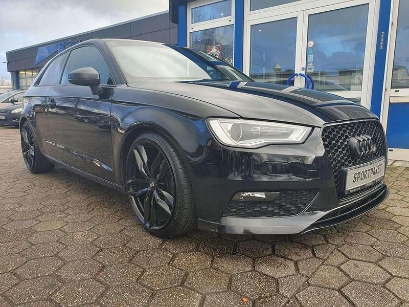 Phantomschwarz perleffekt Gebraucht 2013 Audi A3 Ambition Kleinwagen | 9.890 € (Fairer Preis) - Bild 1/4