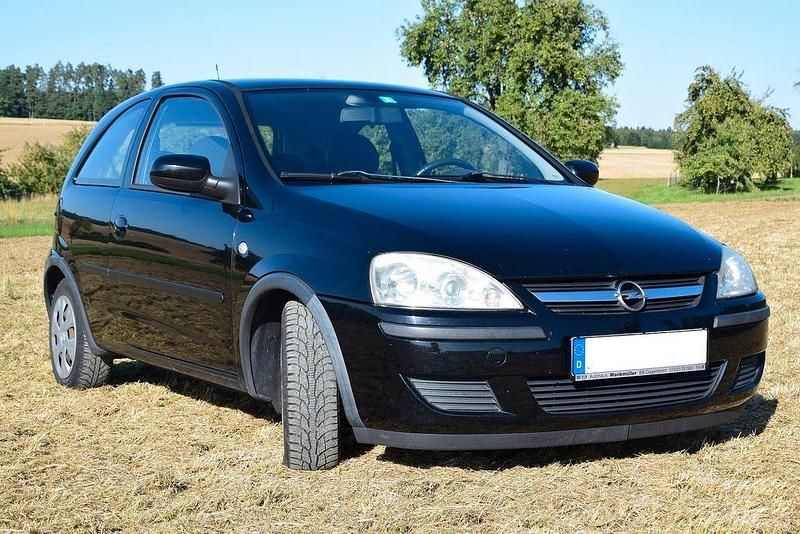 Schwarz Gebraucht 2004 Opel Corsa Edition Limousine | 1.990 € (Fairer Preis) - Bild 1/4