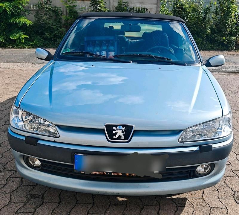 Blau Gebraucht 2000 Peugeot 306 Cabriolet Cabrio | 1.200 € - Bild 1/4