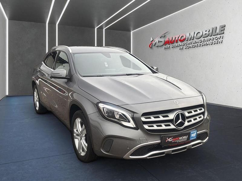 Gebraucht Mercedes GLA220 177 PS (130 kW) 2017 Grau SUV