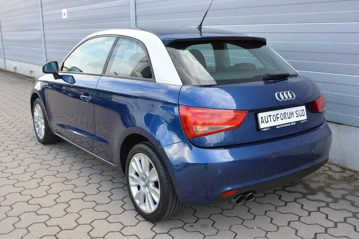 Gebraucht Audi A1 Ambition 122 PS (89 kW) 2012 Blau Kleinwagen