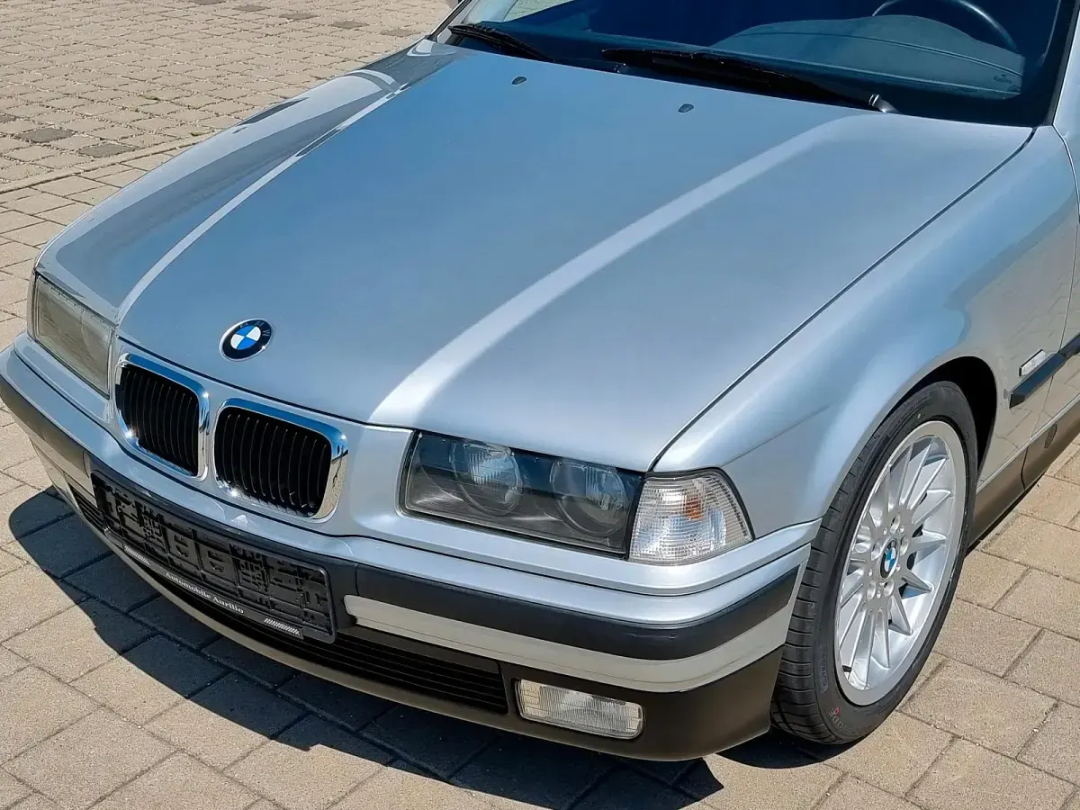 Gebraucht BMW 320 Exclusive 150 PS (110 kW) 1997 Silber Limousine