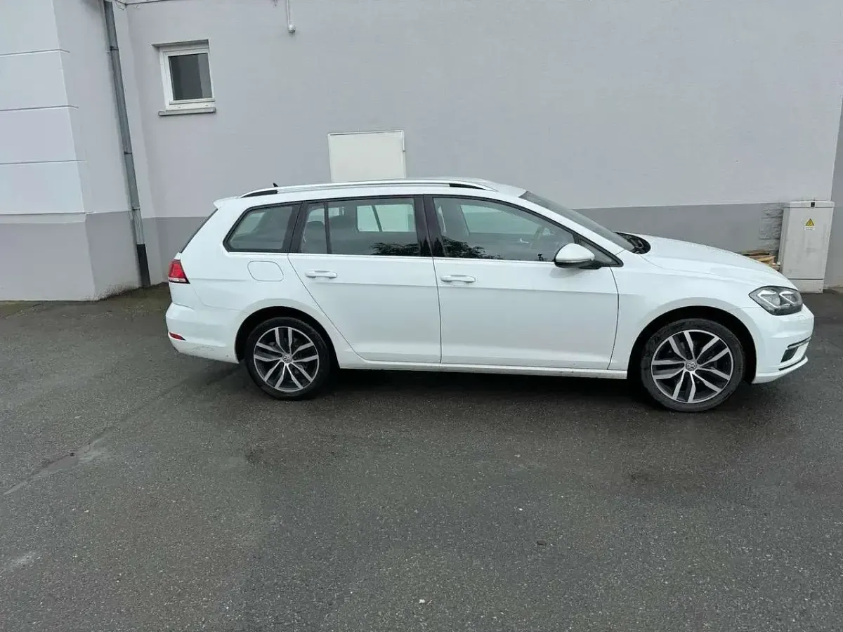 Gebraucht VW Golf VII Comfortline 150 PS (110 kW) 2017 Weiß Kombi
