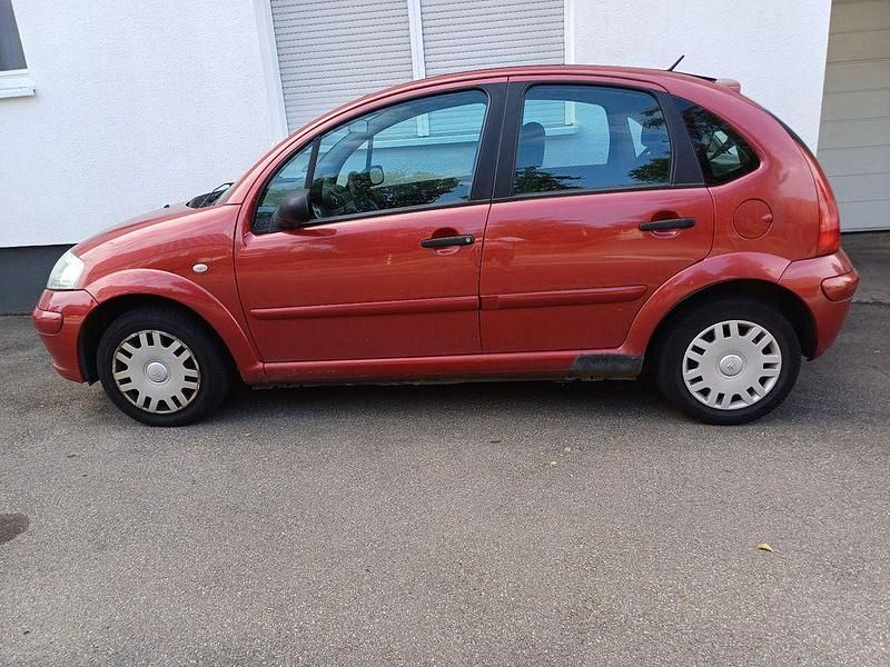 Rot Gebraucht 2004 Citroën C3 Style Kleinwagen | 1.200 € (Guter Preis) - Bild 1/4