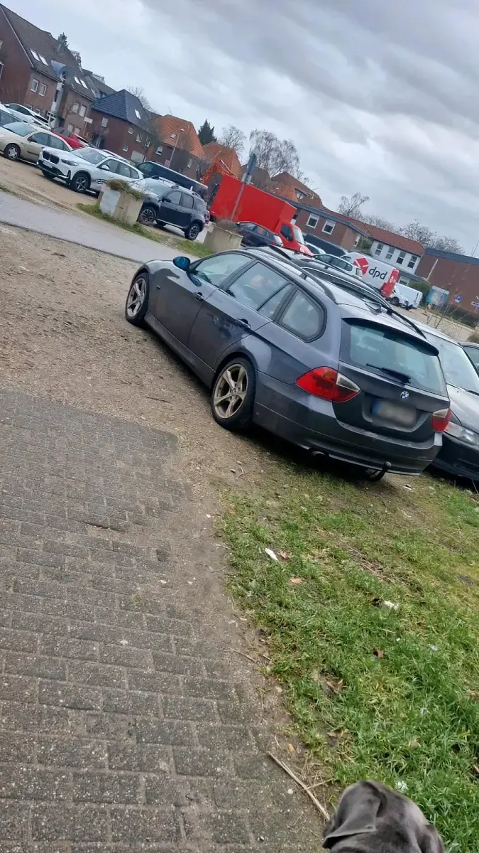 Gebraucht BMW 320 163 PS (119 kW) 2006 Grau Kombi