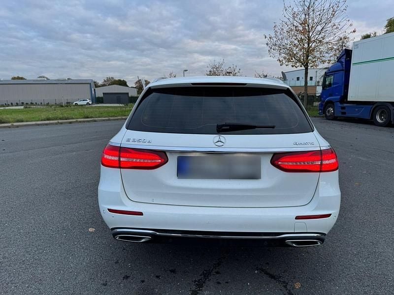 Gebraucht Mercedes E350 258 PS (189 kW) 2017 Weiß Kombi