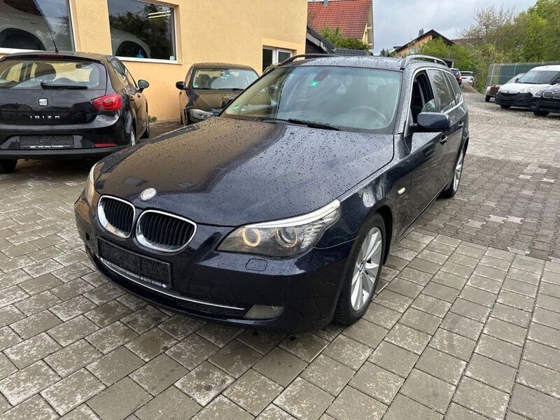 Gebraucht BMW 520 Advantage 177 PS (130 kW) 2009 Blau Kombi
