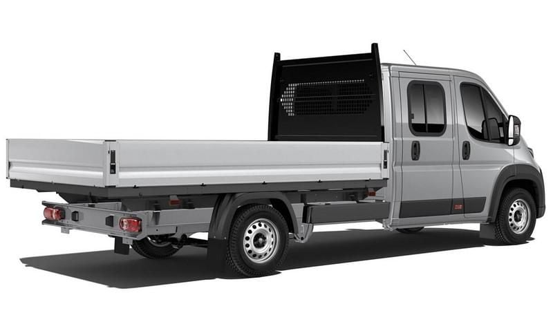 Neu Peugeot Boxer 179 PS (131 kW) 2026 Graphit grau metallic Van