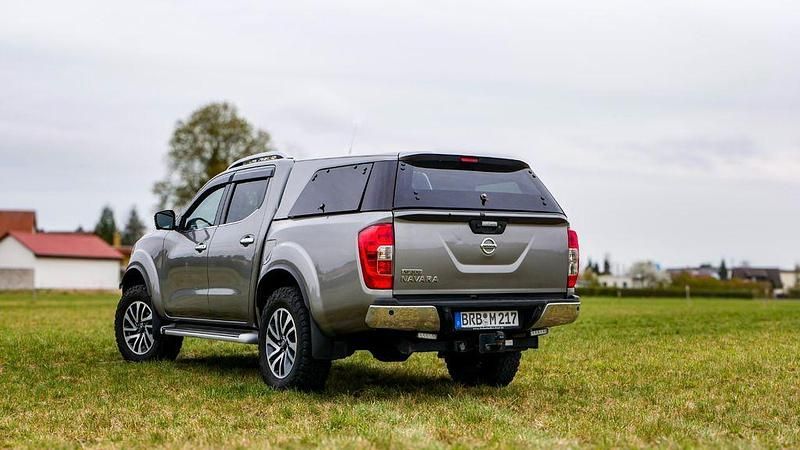 Gebraucht Nissan Navara 190 PS (139 kW) 2016 Grau Pickup
