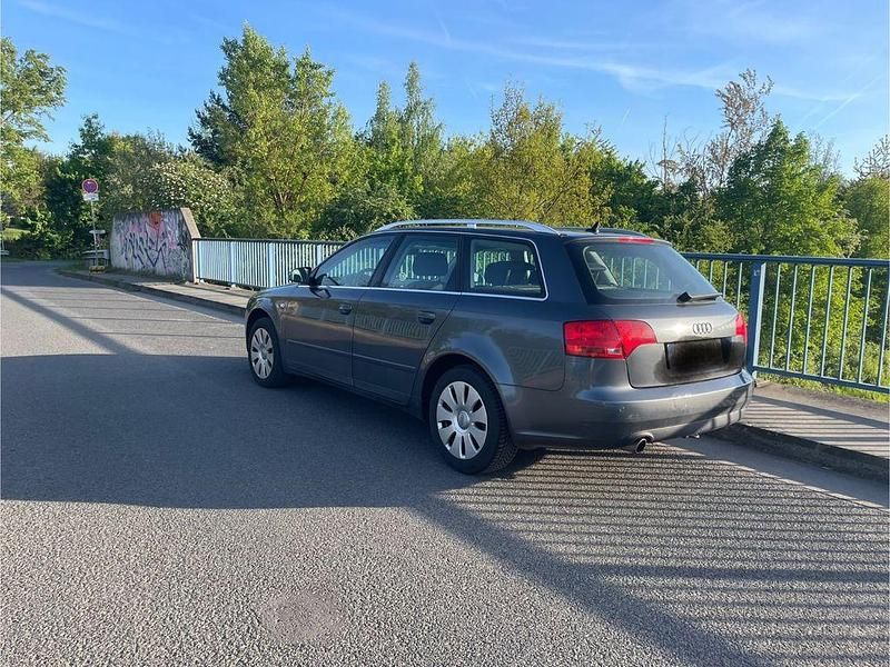 Gebraucht Audi A4 131 PS (96 kW) 2005 Grau Kombi
