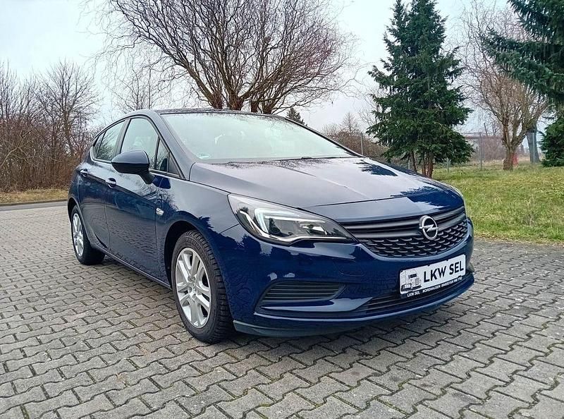 Blau Gebraucht 2016 Opel Astra Selection Limousine | 6.500 € (Fairer Preis) - Bild 1/4