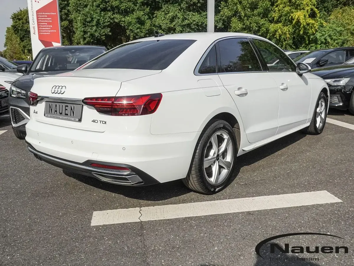 Gebraucht Audi A4 Ambiente 204 PS (150 kW) 2021 Weiß Limousine