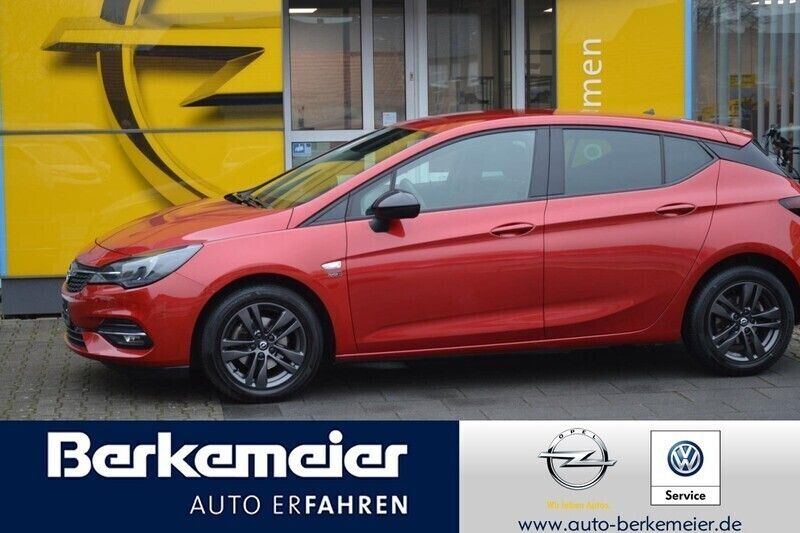 Chili rotkardio rot (metallic) Gebraucht 2020 Opel Astra Limousine | 13.850 € (Fairer Preis) - Bild 1/4