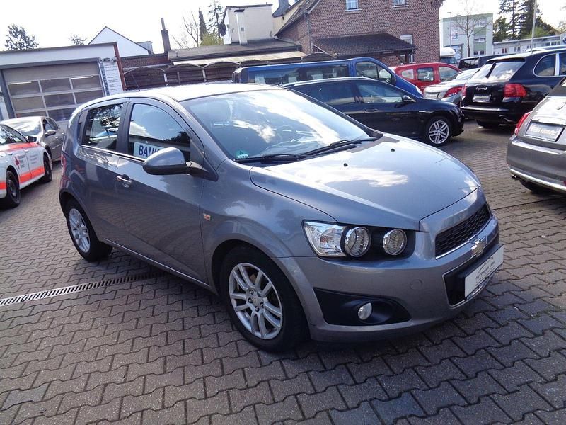 Gebraucht Chevrolet Aveo LTZ 95 PS (69 kW) 2012 Grau Kleinwagen