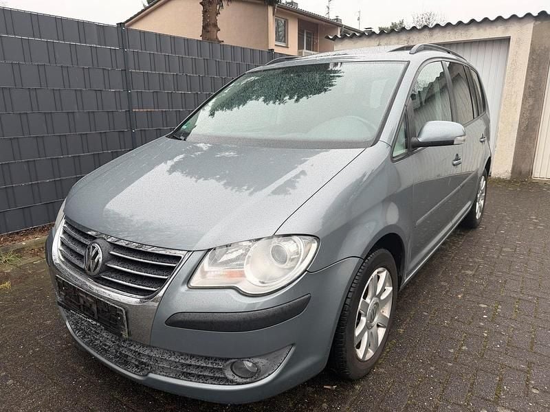 Gebraucht VW Touran 140 PS (102 kW) 2008 Grau Van / Kleinbus