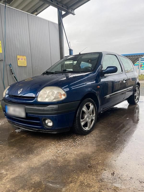 Blau Gebraucht 2000 Renault Clio II Kleinwagen | 650 € (Superpreis) - Bild 1/4
