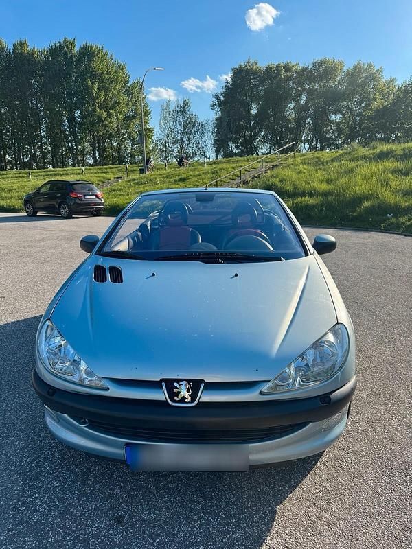 Silber Gebraucht 2002 Peugeot 206 CC Cabrio | 1.600 € (Guter Preis) - Bild 1/4