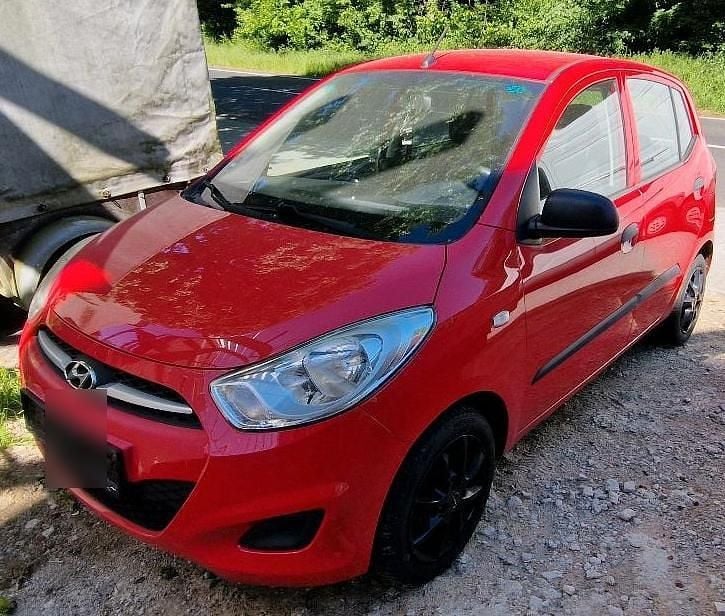Rot Gebraucht 2011 Hyundai i10 Kleinwagen | 2.150 € (Fairer Preis) - Bild 1/4