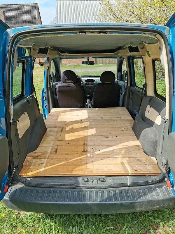 Second-hand Opel Combo 65 CP (47 kW) 2003 Albastru Monovolum