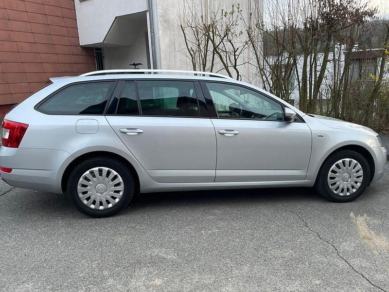 Gebraucht Skoda Octavia Joy 150 PS (110 kW) 2017 Silber Kombi