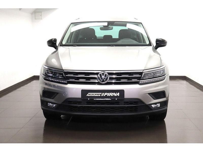 Gebraucht VW Tiguan 190 PS (139 kW) 2019 Silber SUV