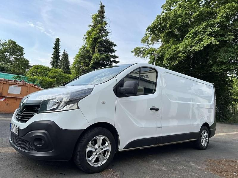 Weiß Gebraucht 2018 Renault Trafic Van | 10.500 € (Fairer Preis) - Bild 1/4